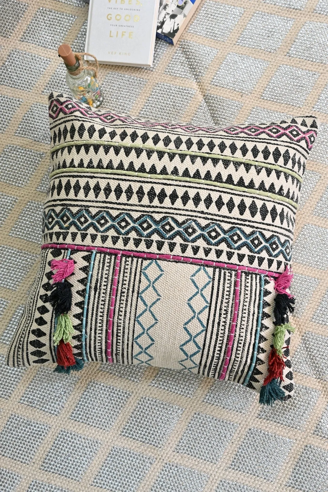 DELONIX - SQUARE  CUSHION COVER